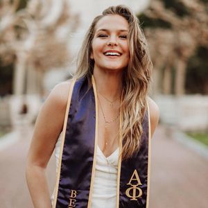 Meet your Posher, Helen